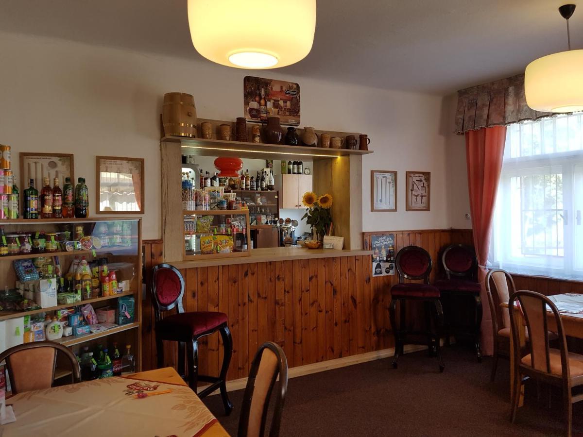 Penzion Na Pracharne Kladruby  Extérieur photo